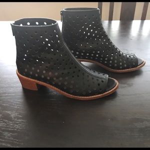 Loeffler Randall lone Black Peep Toe Boot 9